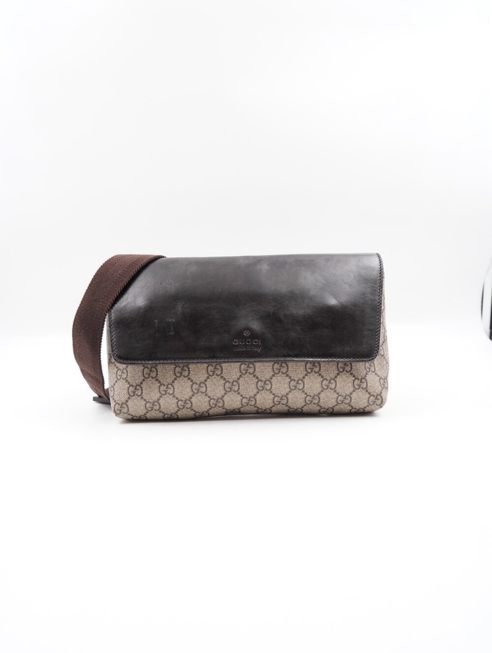 CM12 💗 Gucci Monogram Canvas Belt Bag